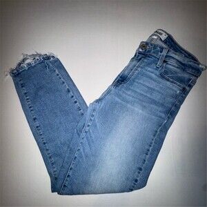 PAIGE Hoxton Crop Skinny Jeans Womens Size 29 Light Wash Distressed Raw Hem